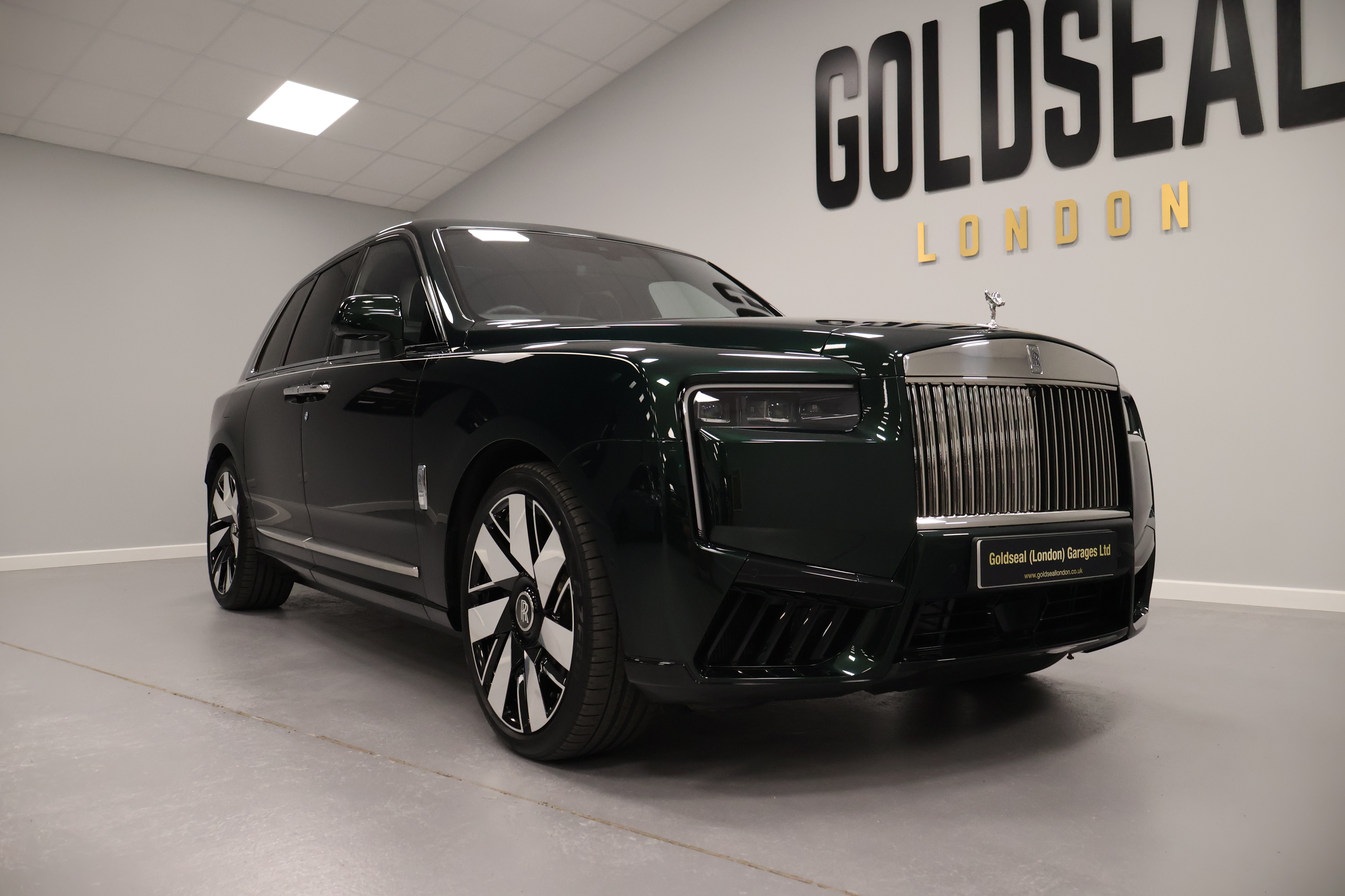 ROLLS ROYCE CULLINAN SERIES II 6.7 V12