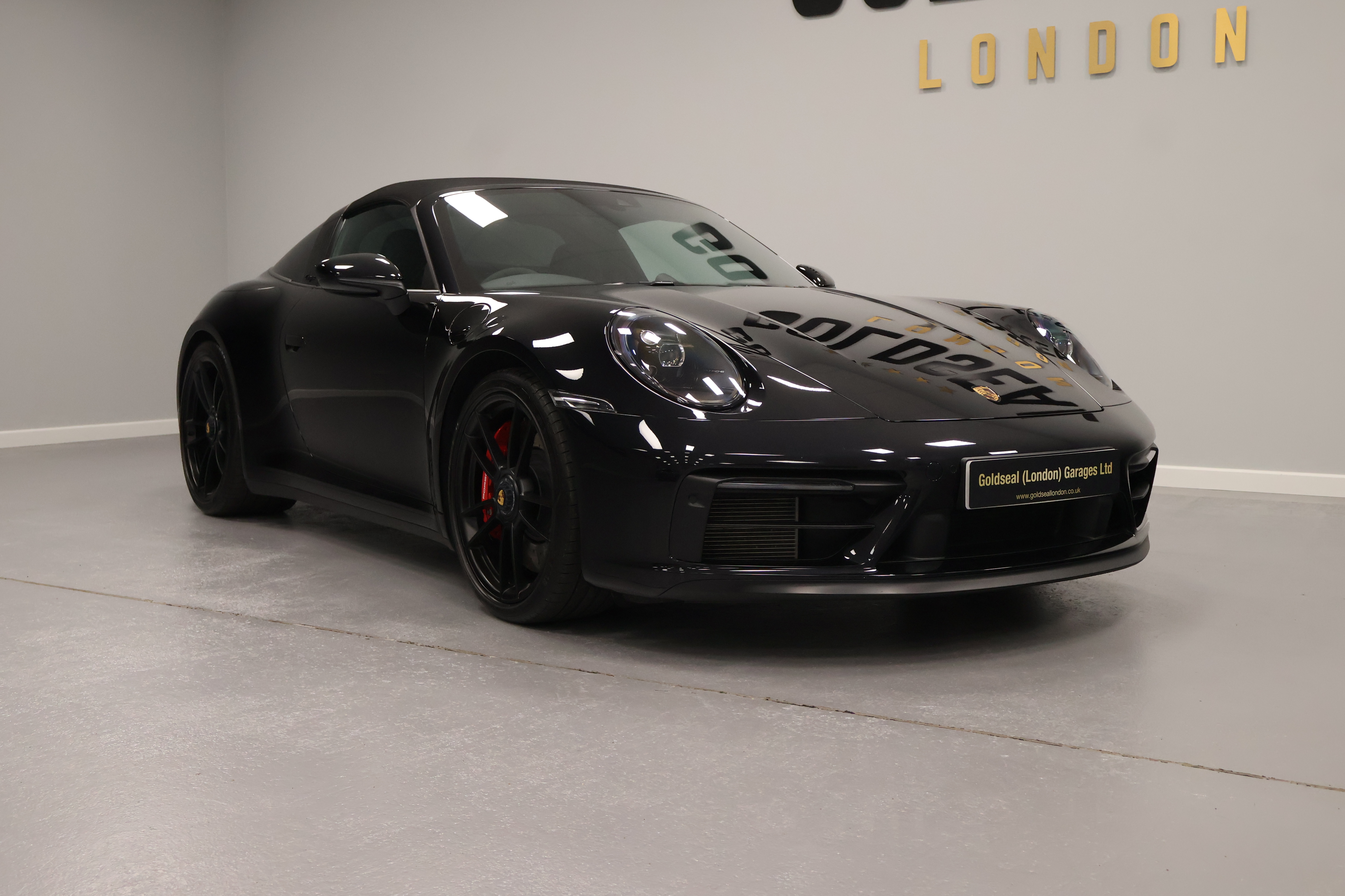 PORSCHE 911 3.0 TARGA 4 GTS PDK