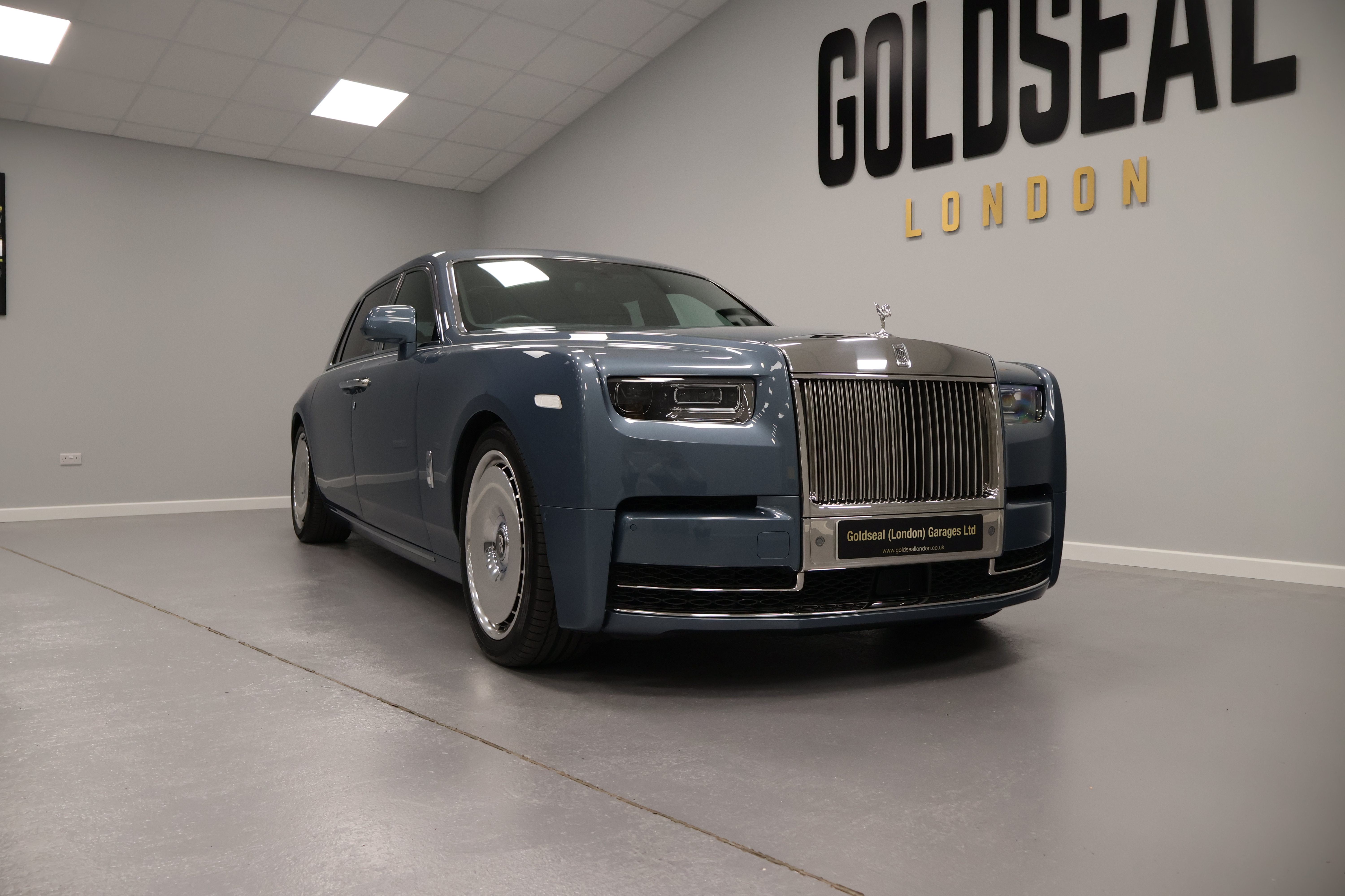 ROLLS ROYCE PHANTOM 6.7 V12 EWB