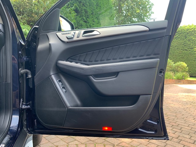 Sub image