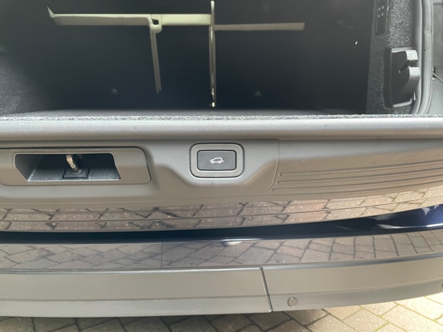 Sub image
