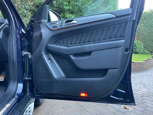 Sub image